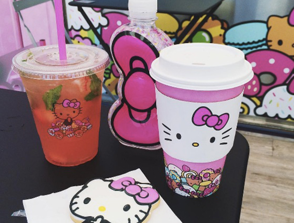 hellokittycafe