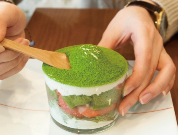 抹茶 日本茶の専門店 表参道 茶々の間 で食べる本格スイーツ Moshi Moshi Nippon もしもしにっぽん