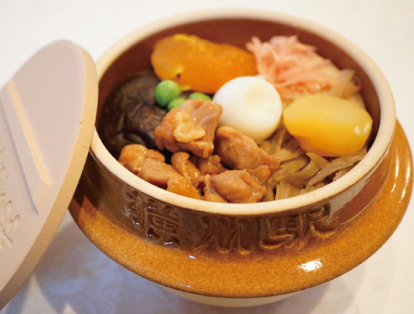 旅の思い出に幸福を添える おいしい宝箱 ニッポンの駅弁 峠の釜めし 群馬県横川駅 Moshi Moshi Nippon もしもしにっぽん