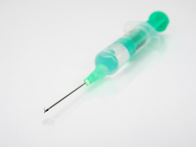 syringe-1573024_640