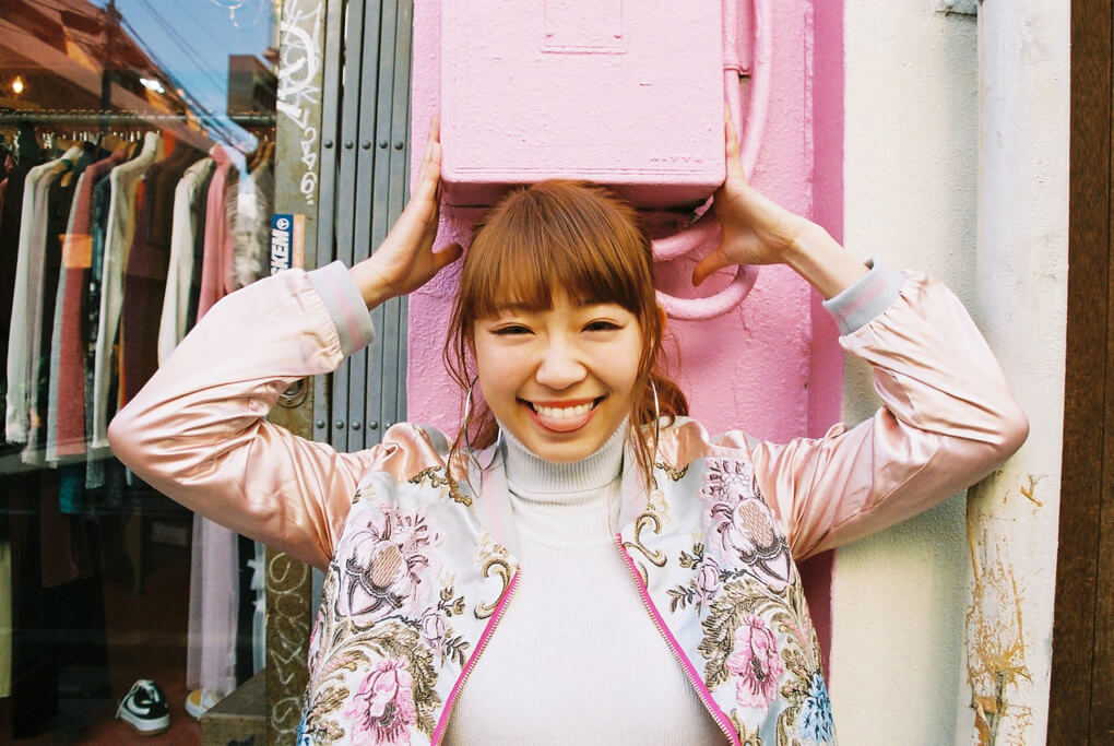 ジャケット 派手 レトロ ボーダー 配色 パイピング 古着 白ピンク  