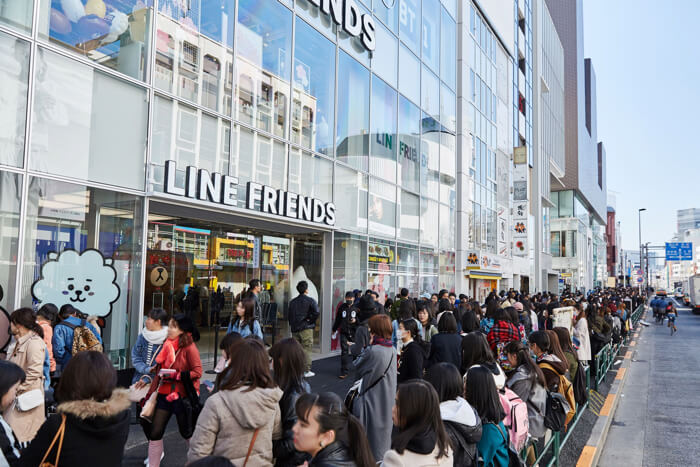 LINE FRIENDS flagship store in Harajuku　（ライン・フレンズ・フラッグシップ・ストア in 原宿）