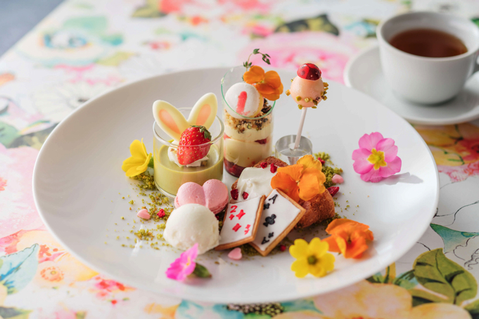 “Alice in Wonderland” Inspired Lunch Course Available in Odaiba For 4 Days!