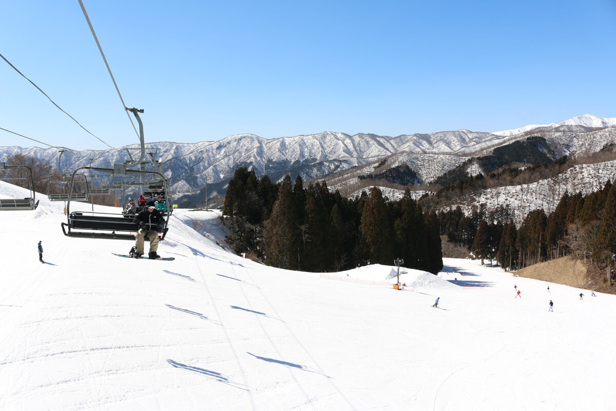 “Okuibuki Snow Resort” in Shiga Prefecture will be opened until April! Let’s enjoy skiing and snowboarding