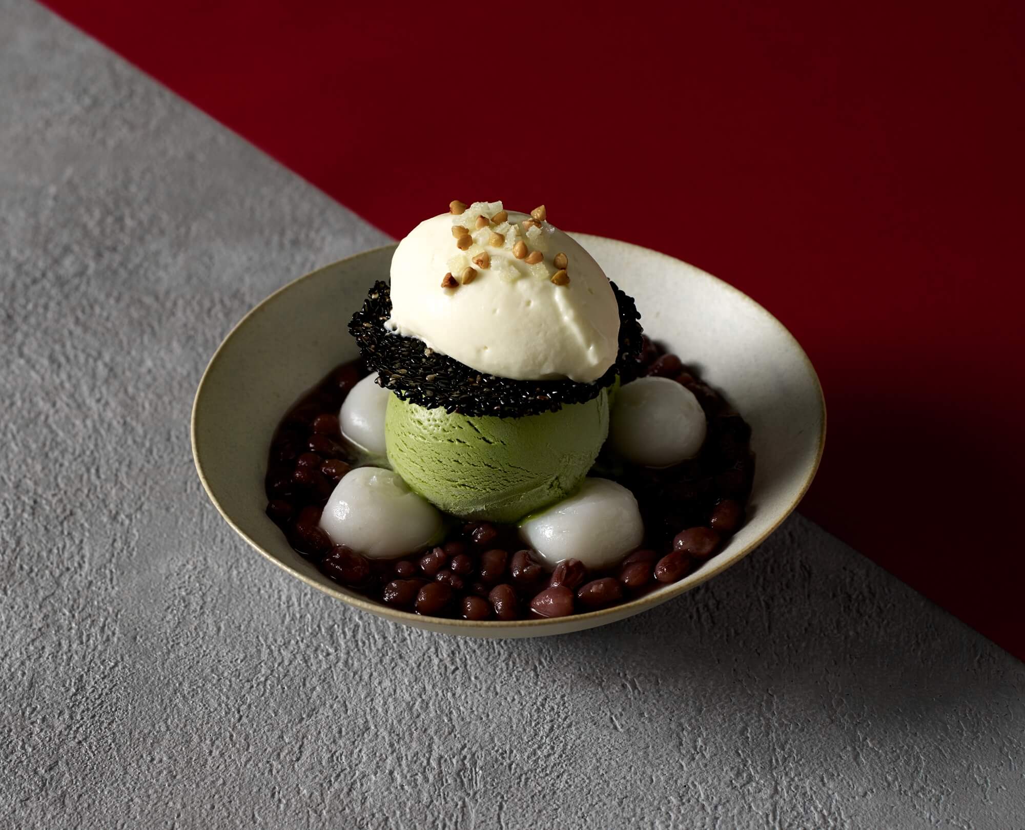 Häagen-Dazs Vanilla Ice Cream Served with Dango in Ginza – Only 100 Served Per Day