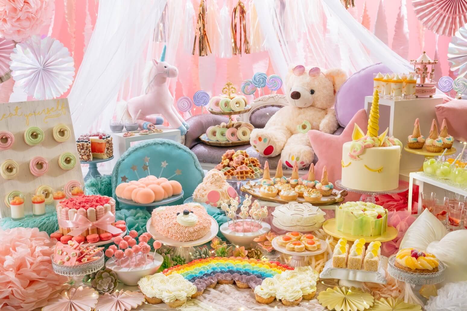 Pastel Coloured Yume Kawaii Buffet Arriving at Hilton Tokyo Odaiba