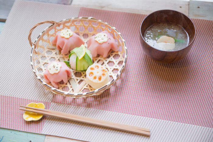 Experience Japanese Culture: Temari Sushi Lesson in a Japanese Food Class