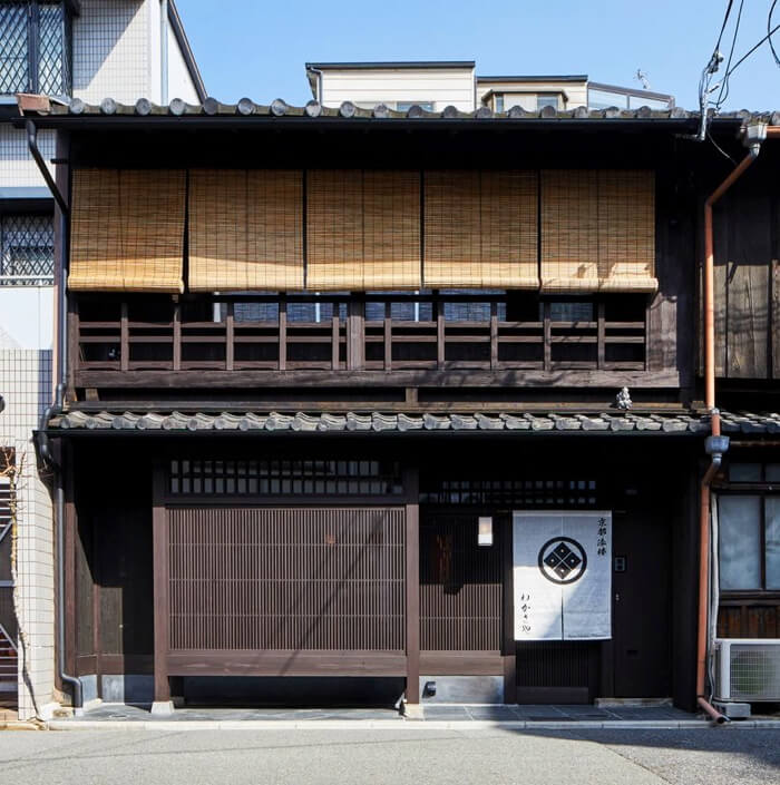 A “red-light district”site of the Meiji Period is renovated! The lodging facility, “Kyoto Urushiro Wakasaya”