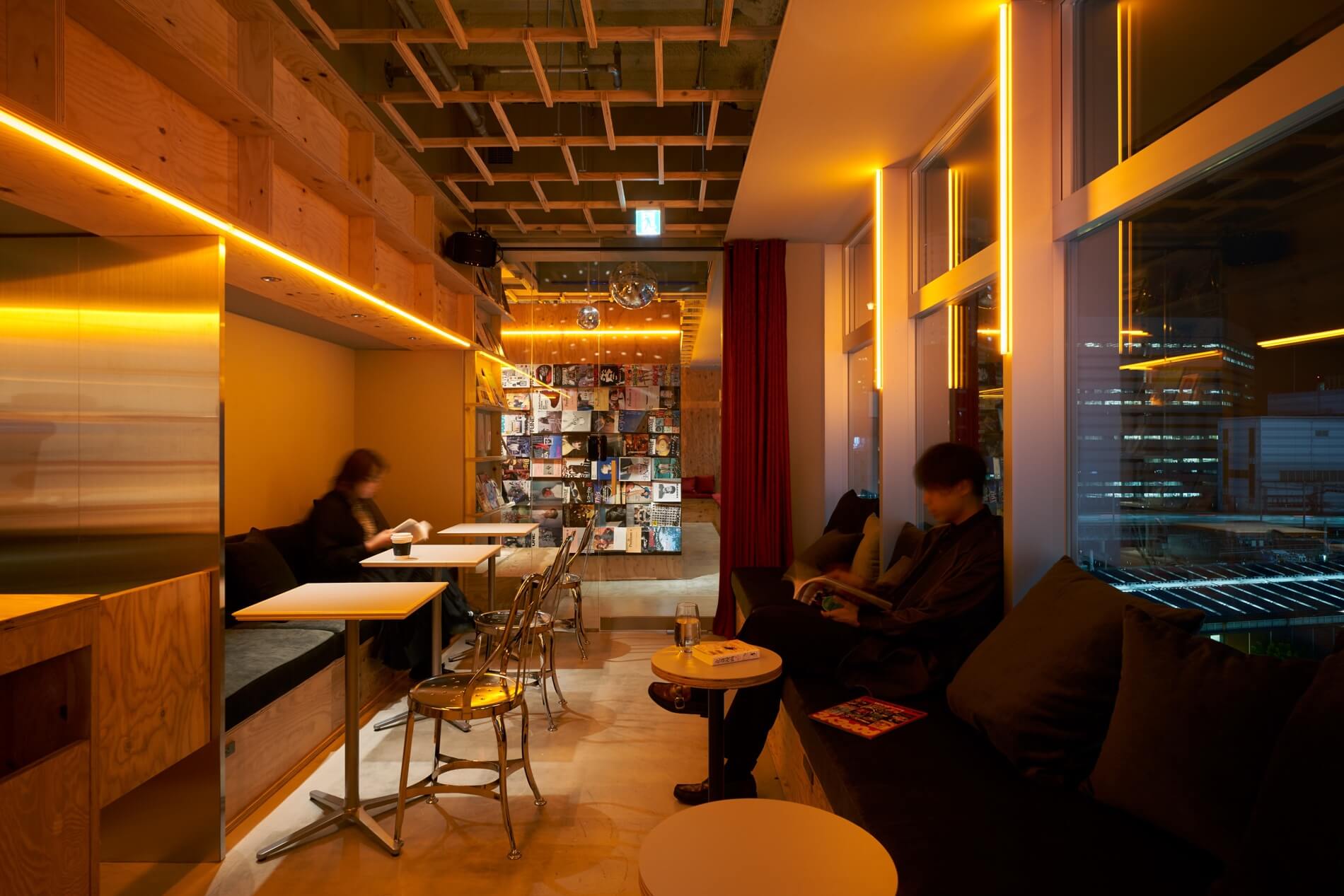 BOOK AND BED TOKYO 新宿店５