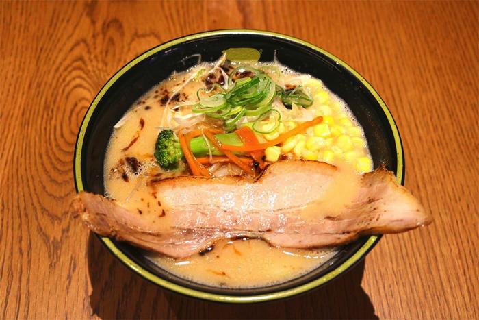 カナダ発 ラーメンBar「KINTON RAMEN」三軒茶屋