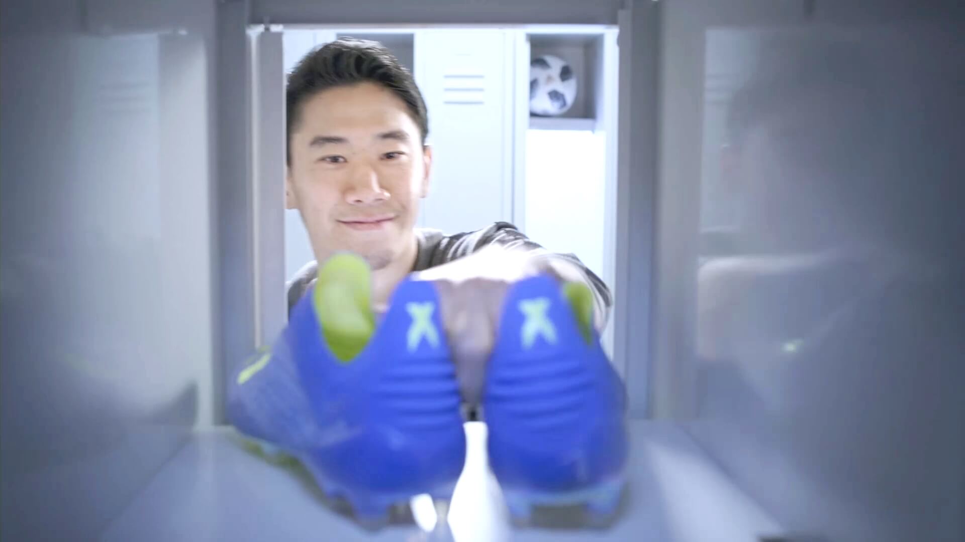 Adidas 18 Fifa World Cup Russia Film Features Footballer Shinji Kagawa Suchmos Vocalist Yonce Moshi Moshi Nippon もしもしにっぽん