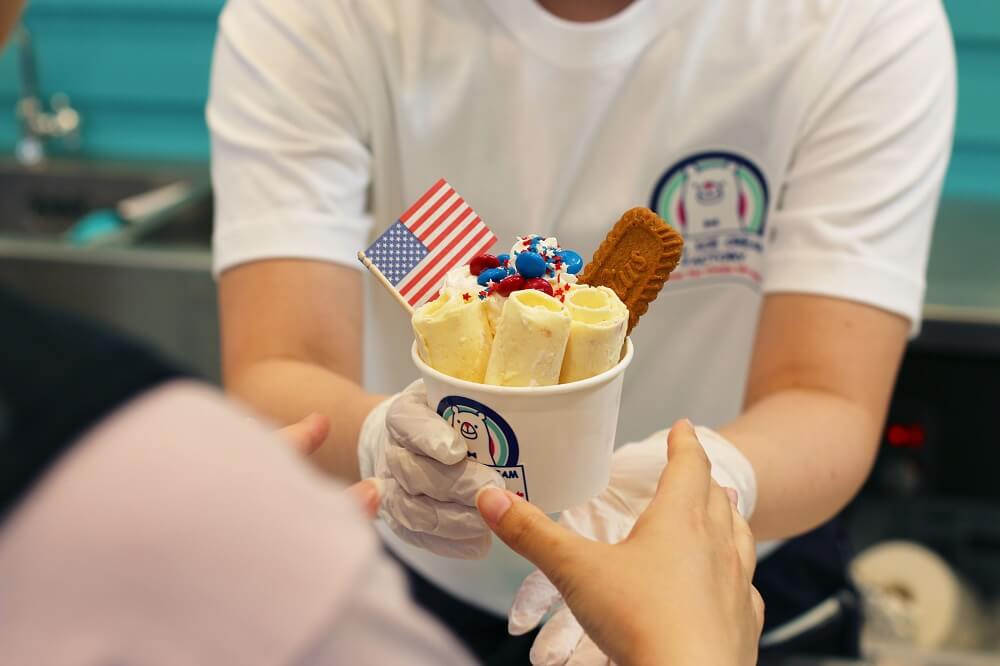 roll-ice-cream-factory%e3%80%80%e5%90%8d%e5%8f%a4%e5%b1%8b-5-2