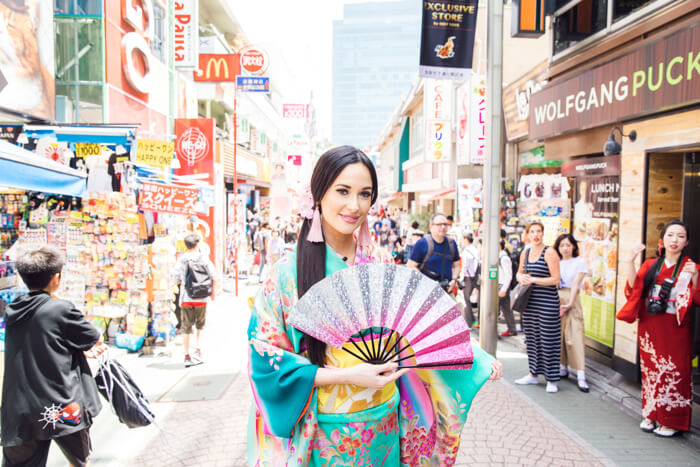 kacey-musgraves%e3%80%80harajuku-%e3%82%b1%e3%82%a4%e3%82%b7%e3%83%bc%e3%83%bb%e3%83%9e%e3%82%b9%e3%82%b0%e3%83%ac%e3%82%a4%e3%83%b4%e3%82%b9%e3%81%ae%e5%8e%9f%e5%ae%bf-walker180516_ks_10302