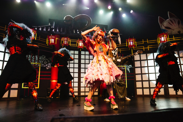 kyarypamyupamyu_london_%e3%81%8d%e3%82%83%e3%82%8a%e3%83%bc%e3%81%af%e3%82%9a%e3%81%bf%e3%82%85%e3%81%af%e3%82%9a%e3%81%bf%e3%82%85%e3%80%80%e3%83%af%e3%83%bc%e3%83%ab%e3%83%88%e3%82%99%e3%83%84-13