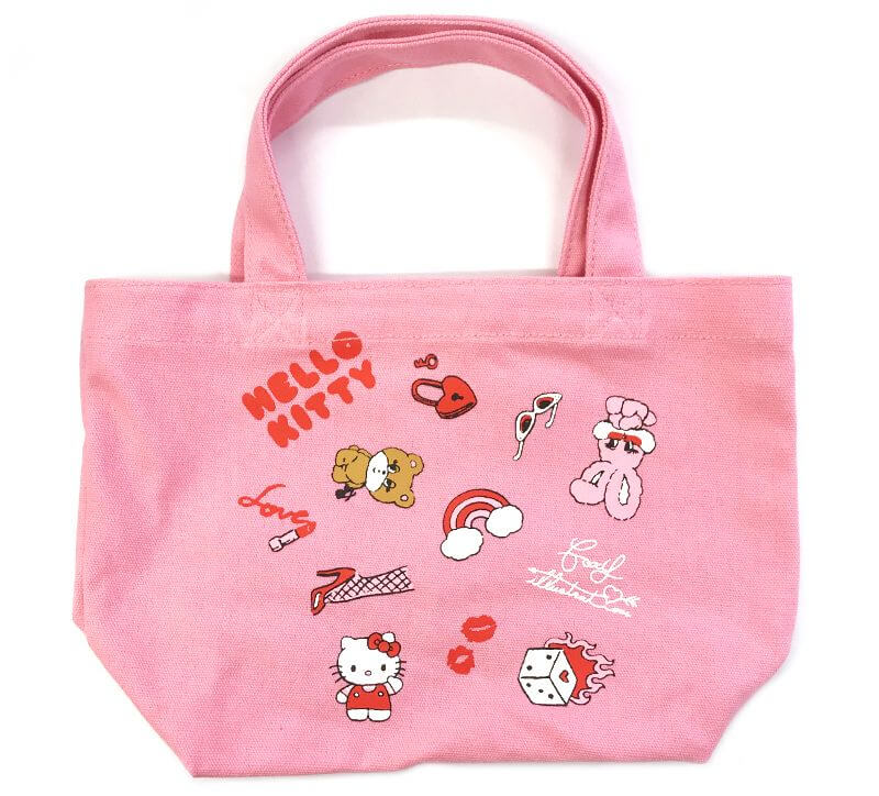 Hello Kitty Collaborates With Popular Illustrator Foxy Illustration Collab Items Selling At Abeno 109 Osaka Moshi Moshi Nippon もしもしにっぽん