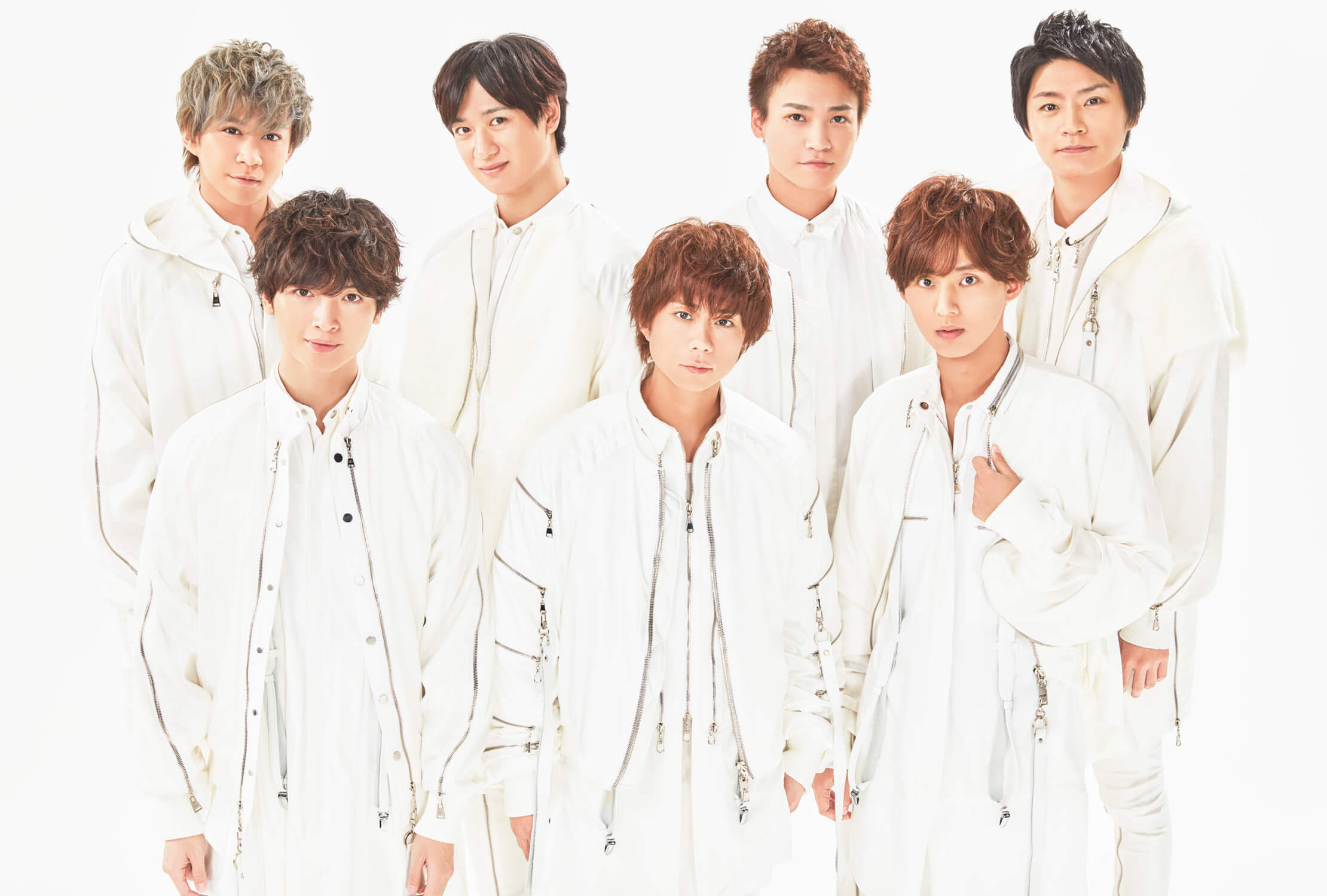 Kis-My-Ft2 Show Off Their Shuffle Dance Skills in Music Video for
