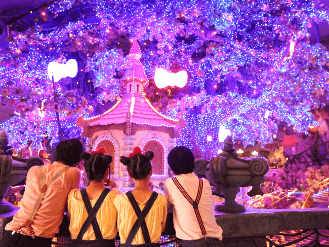 Sanrio Puroland - Puroland is celebrating its Christmas event, PURO WHITE  CHRISTMAS, running from November 8th to December 25th♪ This year we are  starring Little Twin Stars, Kiki and Lala! The theme