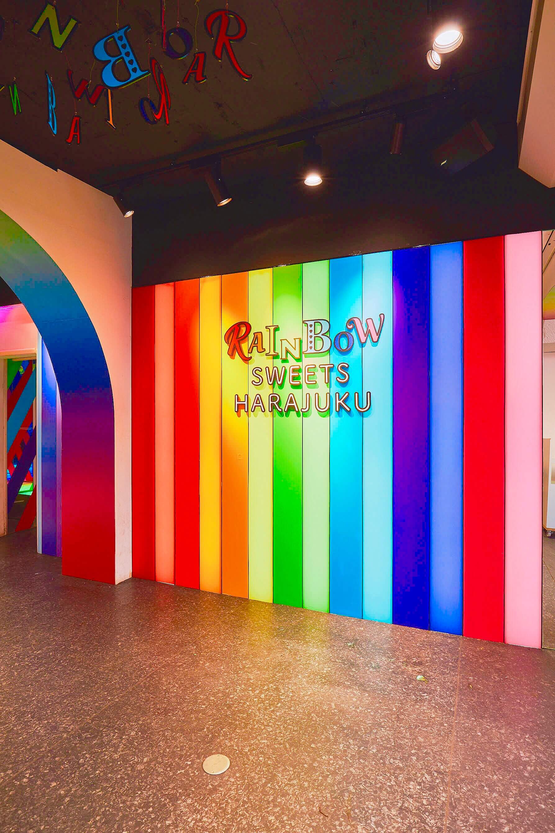 甜點 原宿　レインボークレープ　RAINBOW SWEETS HARAJUKUレインボ−スイーツ Harajuku Rainbow sweets_フォトスポット