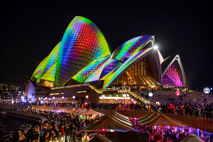 PHENOMENON RGB Laforet原宿 harajuku _Lighting-of-the-Sails-Metamathemagical_Sydney-Opera-House_credit_Daniel-Boud_56 copy