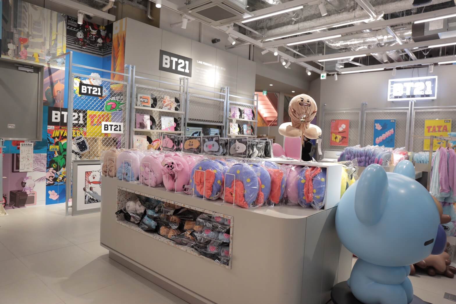 Bt21からうさまるの商品まで Line Friends Flagship Store 原宿に行ってみた Moshi Moshi Nippon もしもしにっぽん