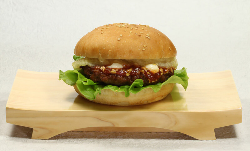kura-burger-%e3%81%8f%e3%82%89%e5%af%bf%e5%8f%b8-%e3%81%8f%e3%82%89%e3%83%8f%e3%82%99%e3%83%bc%e3%82%ab%e3%82%99%e3%83%bc-sushi-jpg3-2