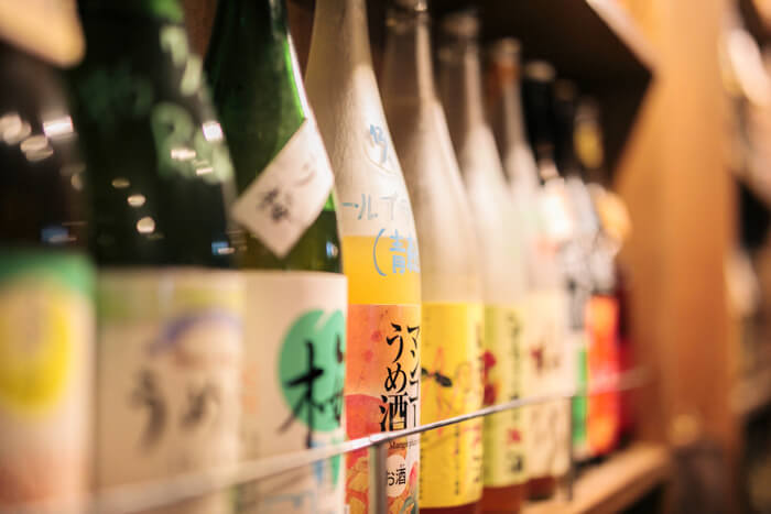 東京さんぽ 約100種の梅酒を楽しめる渋谷 彩 で ゆうたろうと居酒屋デート Moshi Moshi Nippon もしもしにっぽん