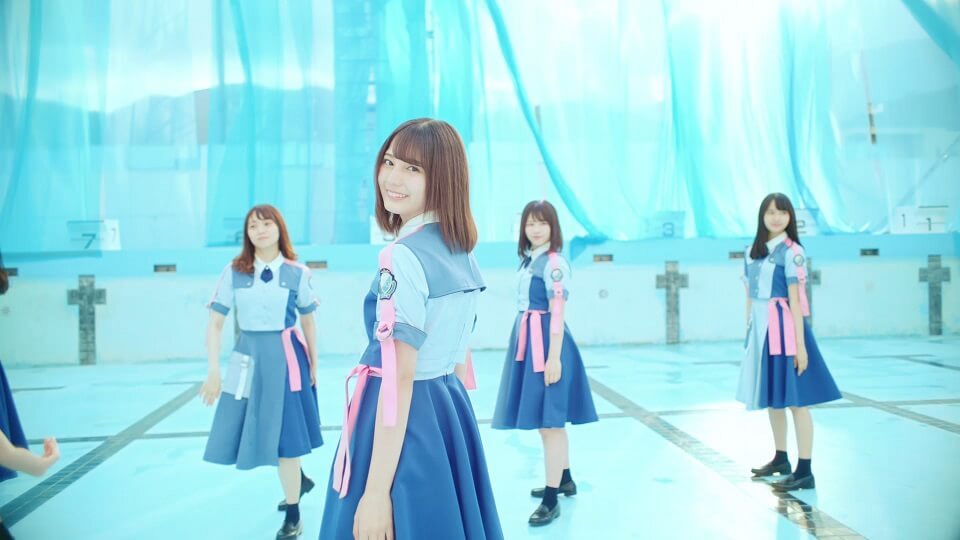 Hinatazaka46 Releases Music Video For 4th Single Mado O Akenakutemo Moshi Moshi Nippon もしもしにっぽん