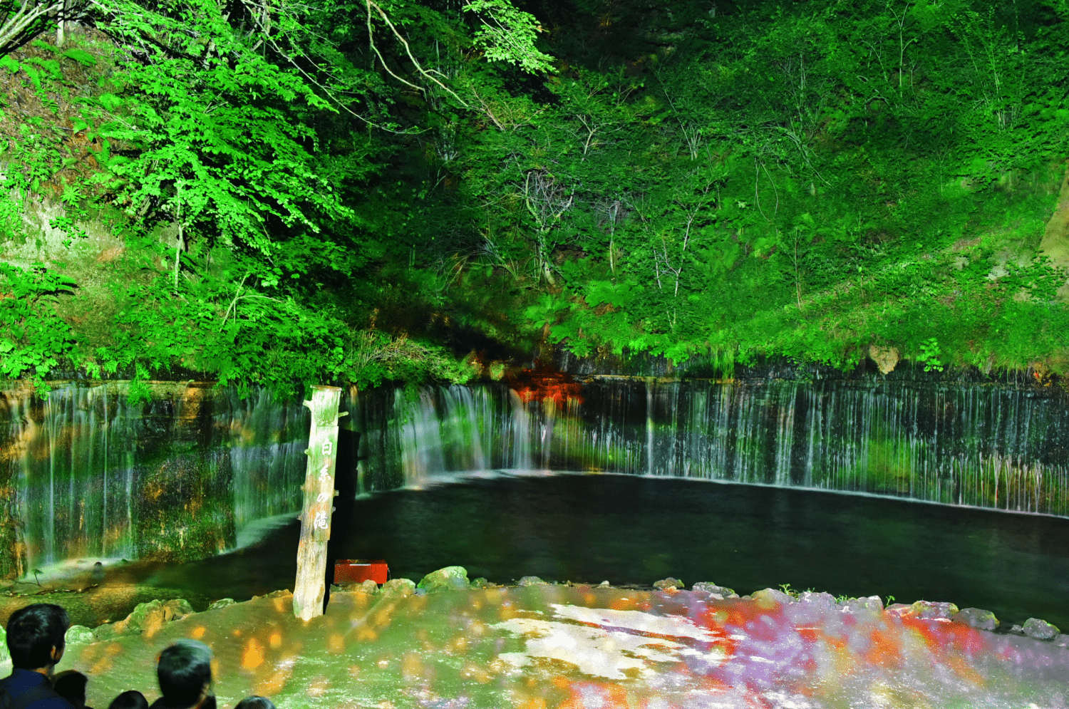 軽井沢・白糸の滝プロジェクションマッピング2019 karuizawa shiraito no taki projection mappingimg_186809_5-min