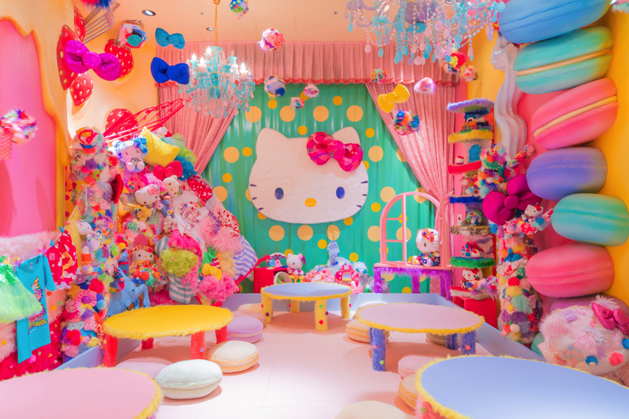 原宿　キティ　カワイイ KAWAII MONSTER CAFE カワイイモンスターカフェ HARAJUKU　増田セバスチャン　予約　Mel-Tea Hello Kitty Room