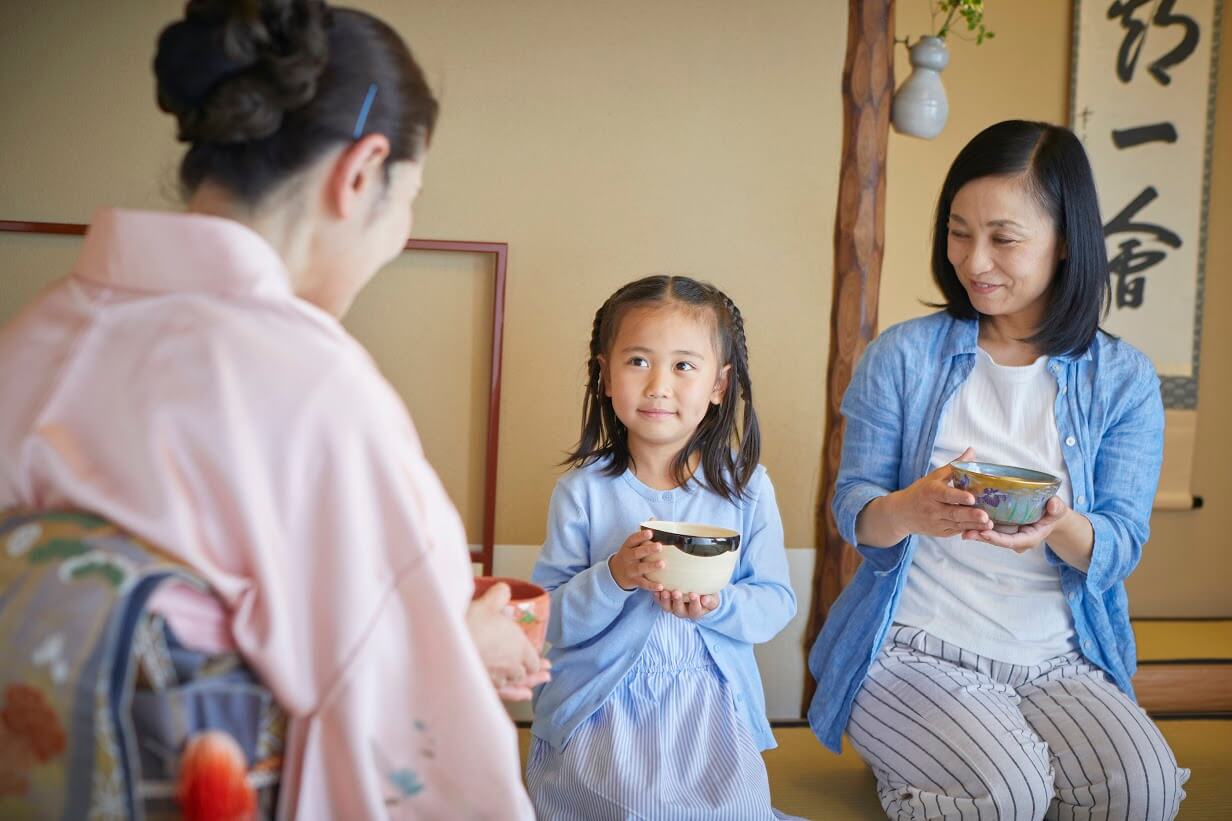親子で茶道体験！ラグジュアリーファミリーステイ 京王プラザホテル 新宿 shinjuku Tea ceremony experience accommodation package (2)