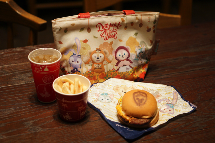 ダッフィーたちの秋のぼうけん Duffy Autumn Tokyo Disney Sea 東京ディズニーシー_スーベニア　ランチバッグ