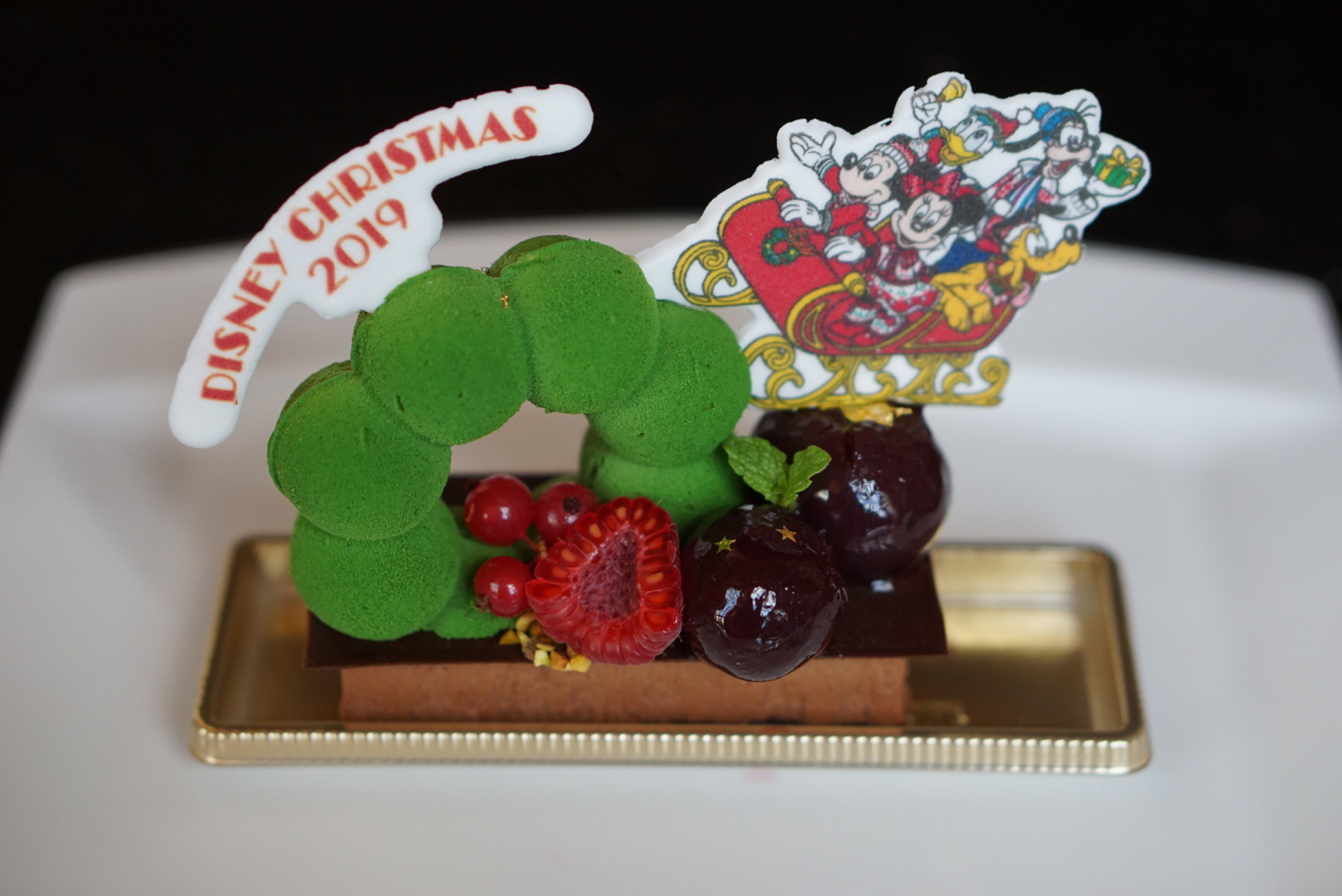 リース型のケーキが登場 ディズニーアンバサダーホテル ハイピリオン ラウンジ で優雅なティータイムを Moshi Moshi Nippon もしもしにっぽん