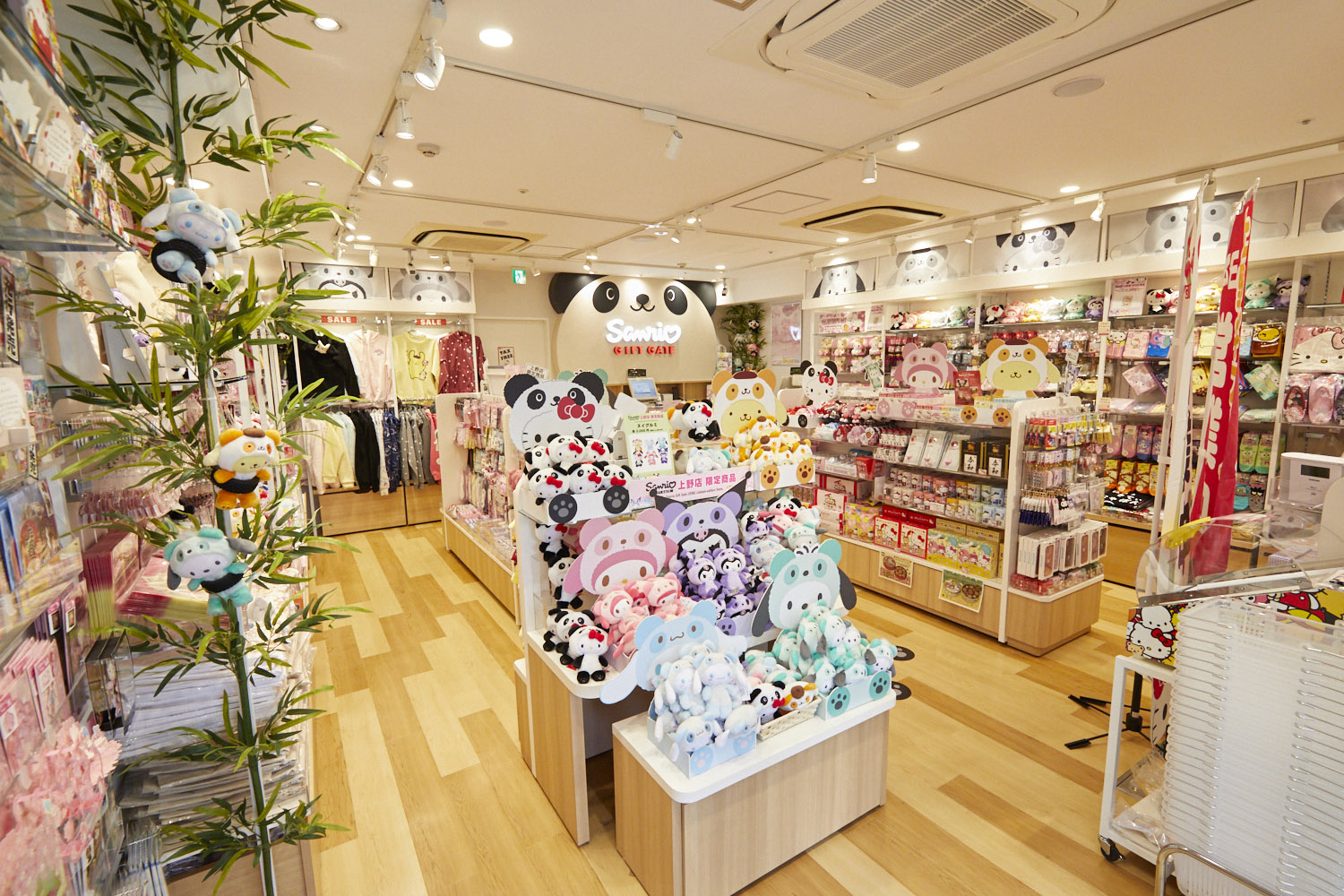 Sanrio Gift Gate Ueno サンリオギフトゲート上野店 店内２