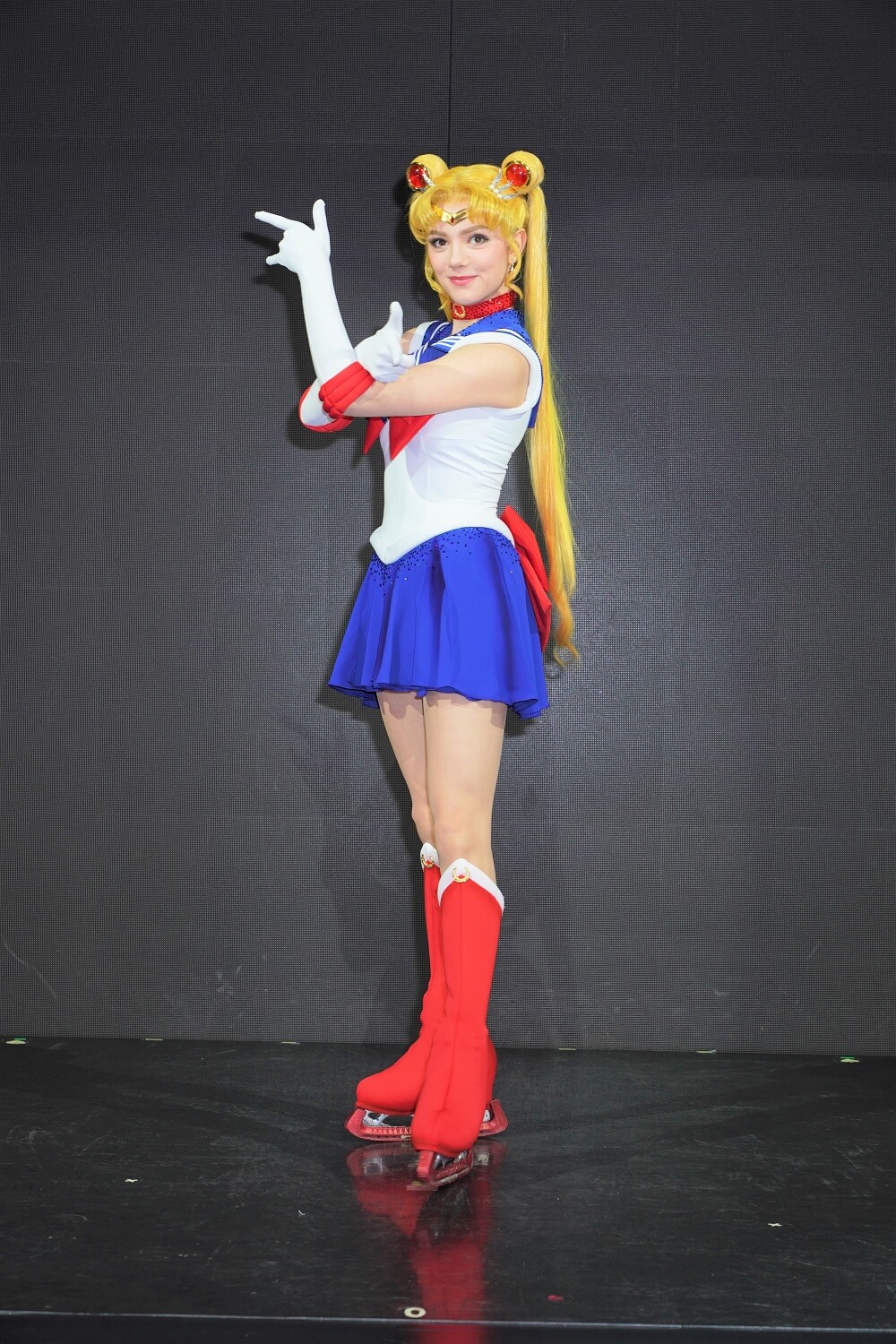 sailor-moon-ice-show-%e3%82%bb%e3%83%bc%e3%83%a9%e3%83%bc%e3%83%a0%e3%83%bc%e3%83%b3%e3%80%80%e3%82%a2%e3%82%a4%e3%82%b9%e3%82%b7%e3%83%a7%e3%83%bc%e3%80%80prismonice-%e3%82%a8%e3%83%95%e3%82%b1-2-2