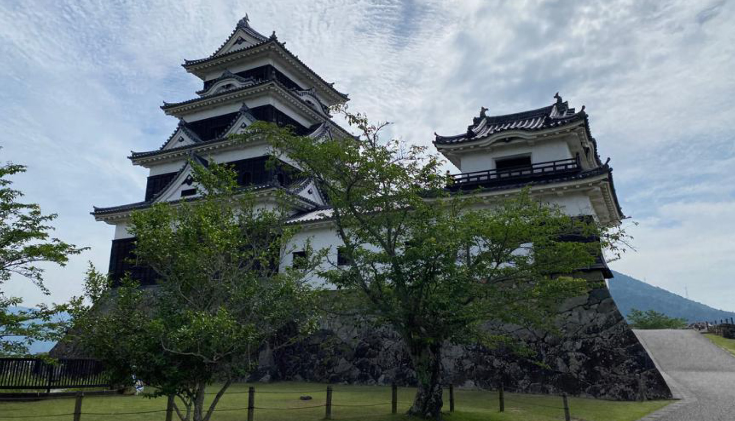 NIPPONIA HOTEL Ozu Castle Stay: Ehime Prefecture's New Tenshu Hotel | MOSHI  MOSHI NIPPON | もしもしにっぽん