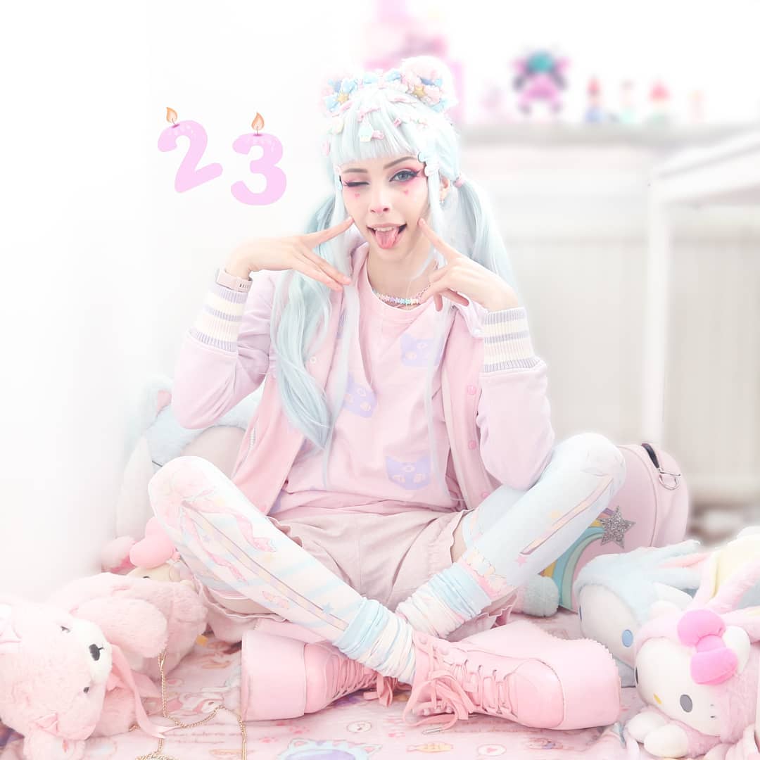 Kawaii 🍑  Kawaii fashion outfits, Kawaii clothes, Cute fashion