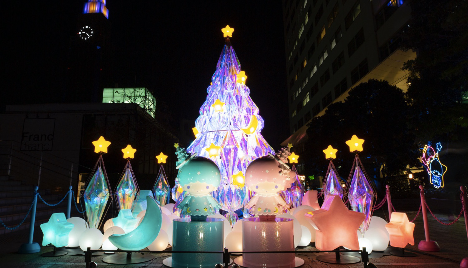 TWINKLE-COLOR-CHRISTMAS-Shinjuku–キキララクリスマス新宿-光雕投影