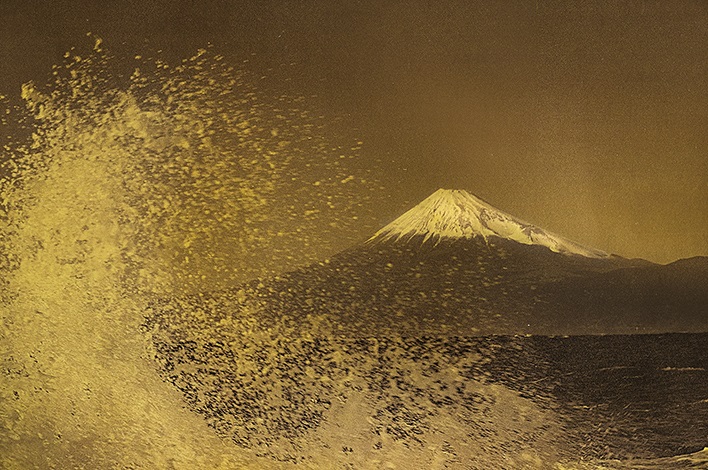 織作峰子写真展 「HAKU graphy Hommage to Hokusai」～悠久の時を旅して～ (2)