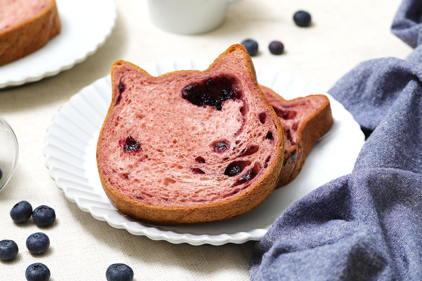 ねこねこ食パンにブルーベリーを使用した6月限定フレーバー登場 Moshi Moshi Nippon もしもしにっぽん